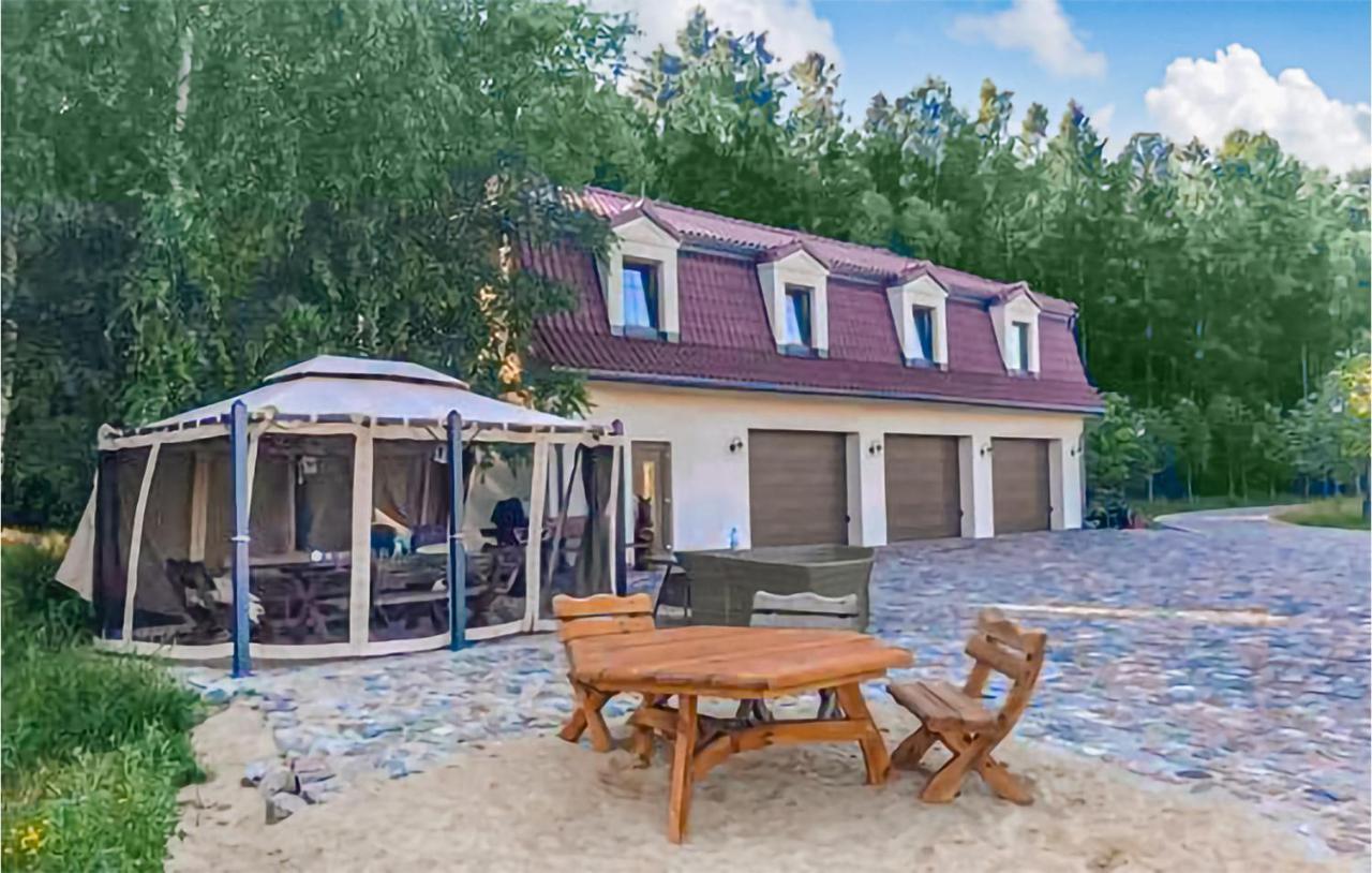 Amazing Home In Gniewino With Kitchen Dış mekan fotoğraf